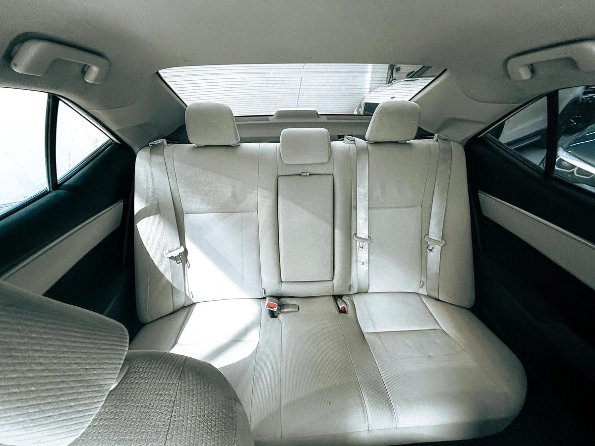 Massive Price Drop!!! // AED 610 // 20%DP // 2018 Toyota Corolla SE 2.0-4-4