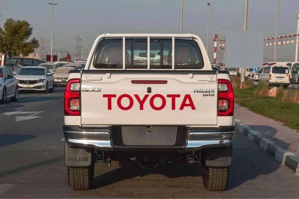 Toyota Hilux HILUX GLX 2.7L FULL OPTION-4-4