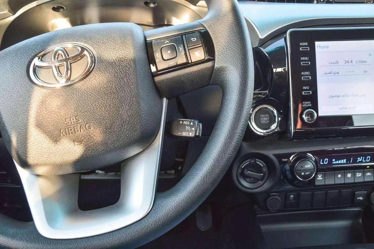 Toyota Hilux HILUX GLX 2.7L FULL OPTION-11-11