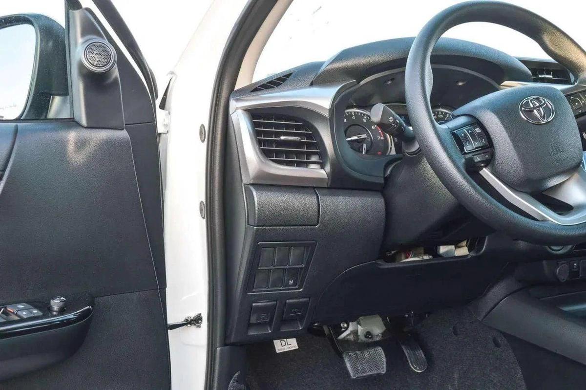 Toyota Hilux HILUX GLX 2.7L FULL OPTION-13-13