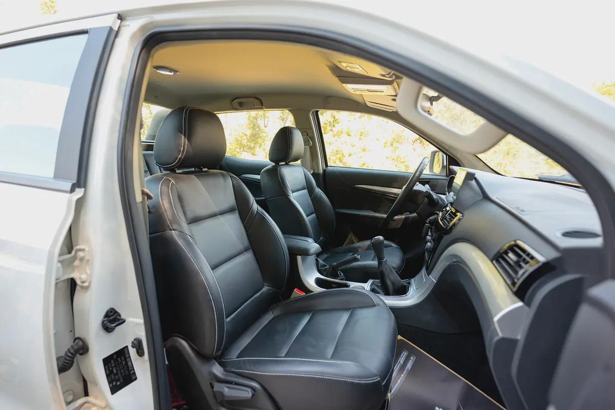 Dongfeng Rich 6 | Double Cabin 4X2 | Manual Diesel | GCC Specs | Ref#D01790-10-10