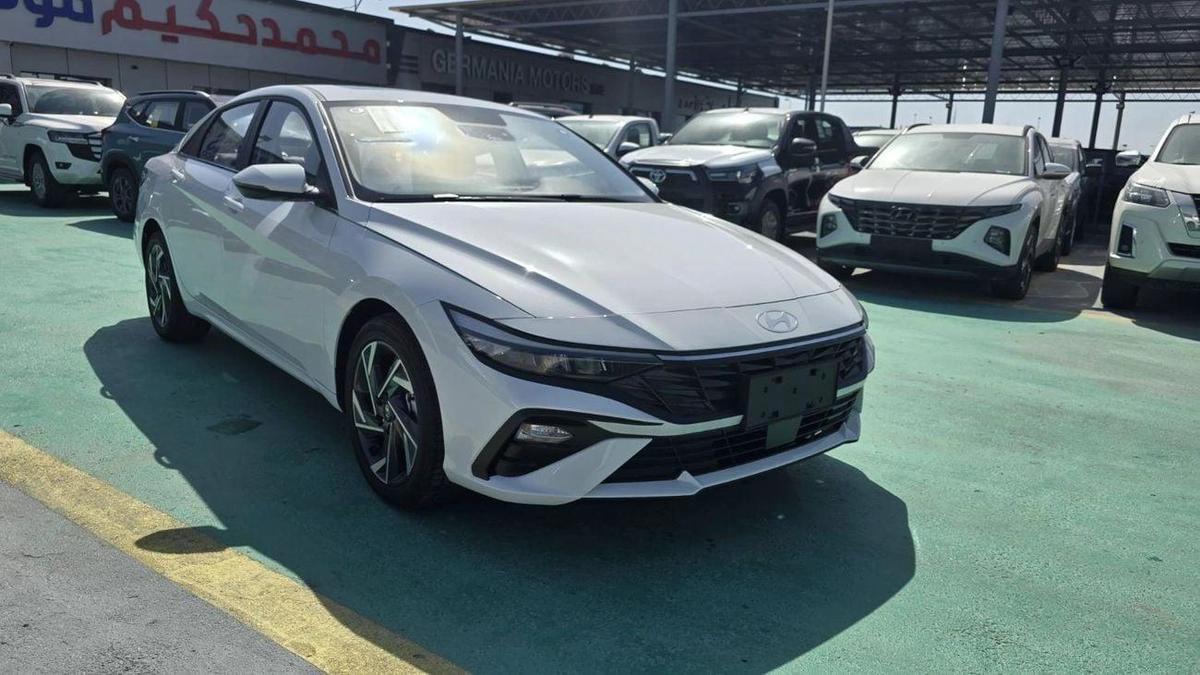 Hyundai Elantra HYUNDAI ELANTRA LUXURY VERSION FULL OPTION 1.5L PETROL 2025 MODEL-1-1