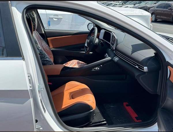 Hyundai Elantra HYUNDAI ELANTRA LUXURY VERSION FULL OPTION 1.5L PETROL 2025 MODEL