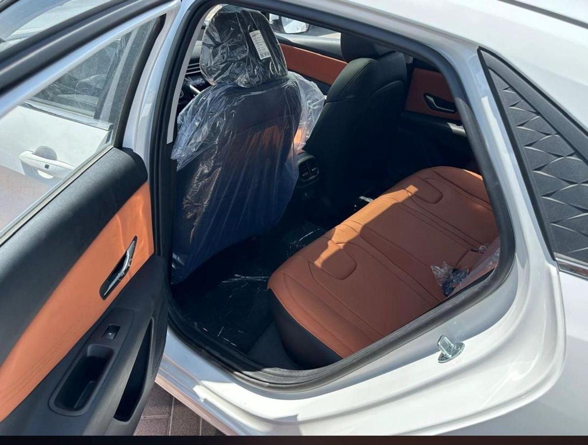 Hyundai Elantra HYUNDAI ELANTRA LUXURY VERSION FULL OPTION 1.5L PETROL 2025 MODEL-10-10