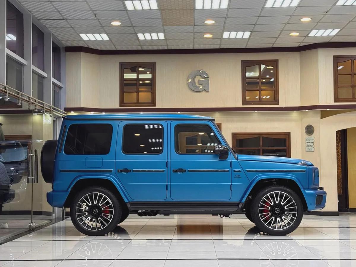 G 63 AMG / FULL CARBON FIBER / MANUFAKTUR EDITION / 2,200 Km-6-6