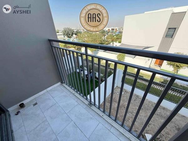 NEAR TO POOL PARK 3BED+MAID VILLA AVAILABLE IN VILLANOVA