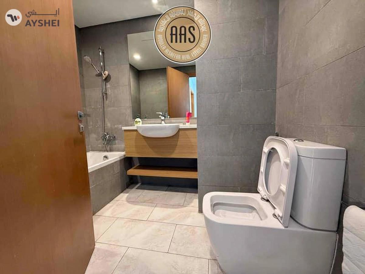 NEAR TO POOL PARK 3BED+MAID VILLA AVAILABLE IN VILLANOVA-6-6