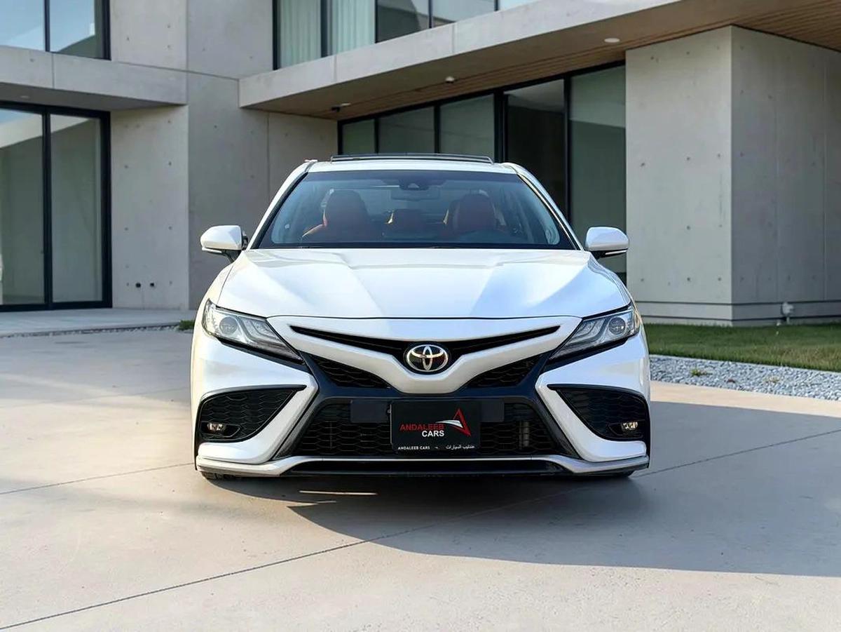 AED 1,599 P.M | 0% DOWN PAYMENT | TOYOTA CAMRY SPORT 3.5L V6 | Full Service History-7-7