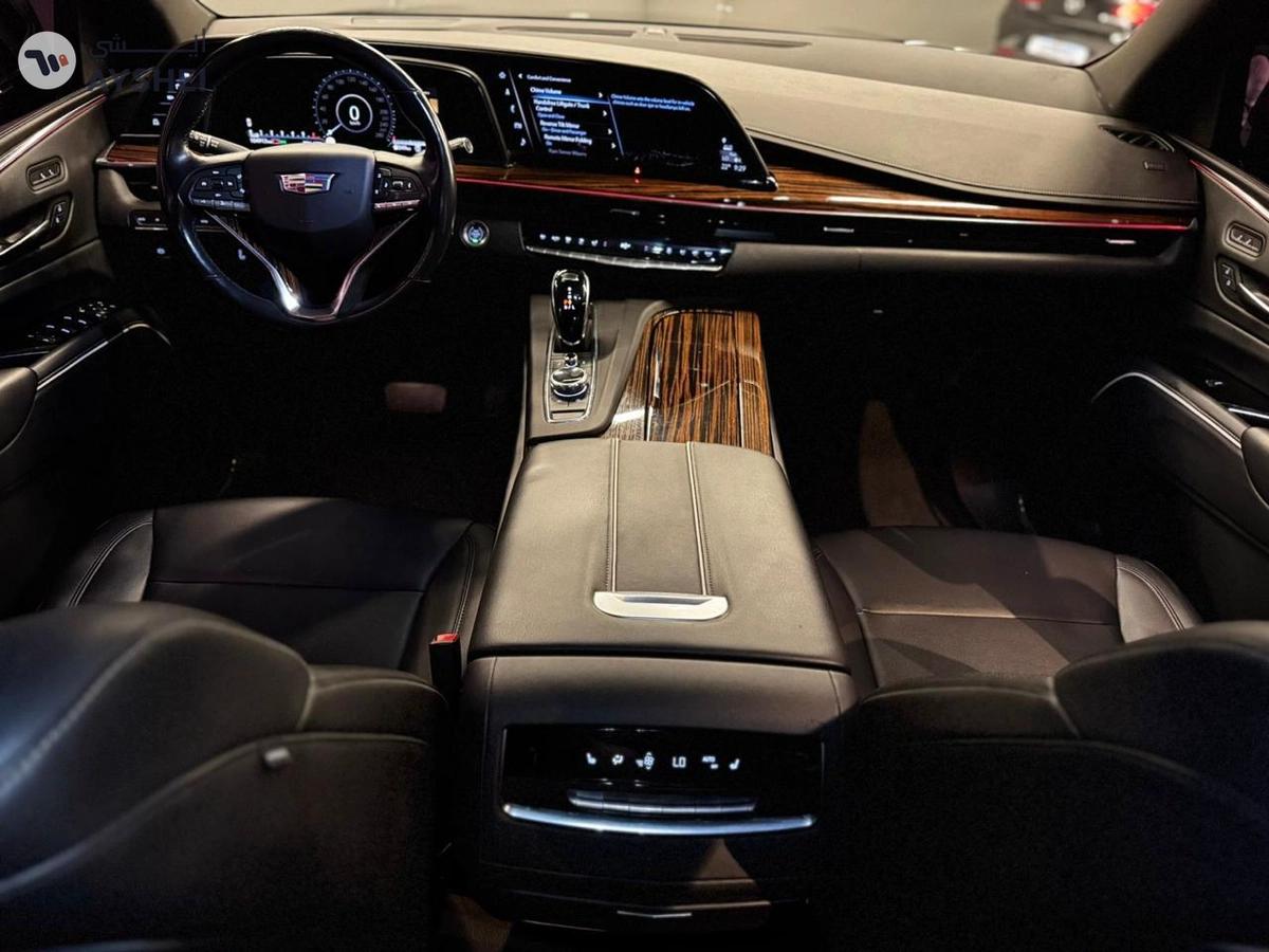 Cadillac Escalade 2021-8-8