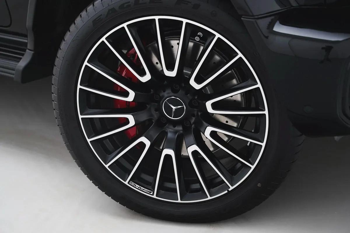 2026 MERCEDES BENZ AMG G63 WITH WARRANTY AND SERVICE CONTRACT-19-19