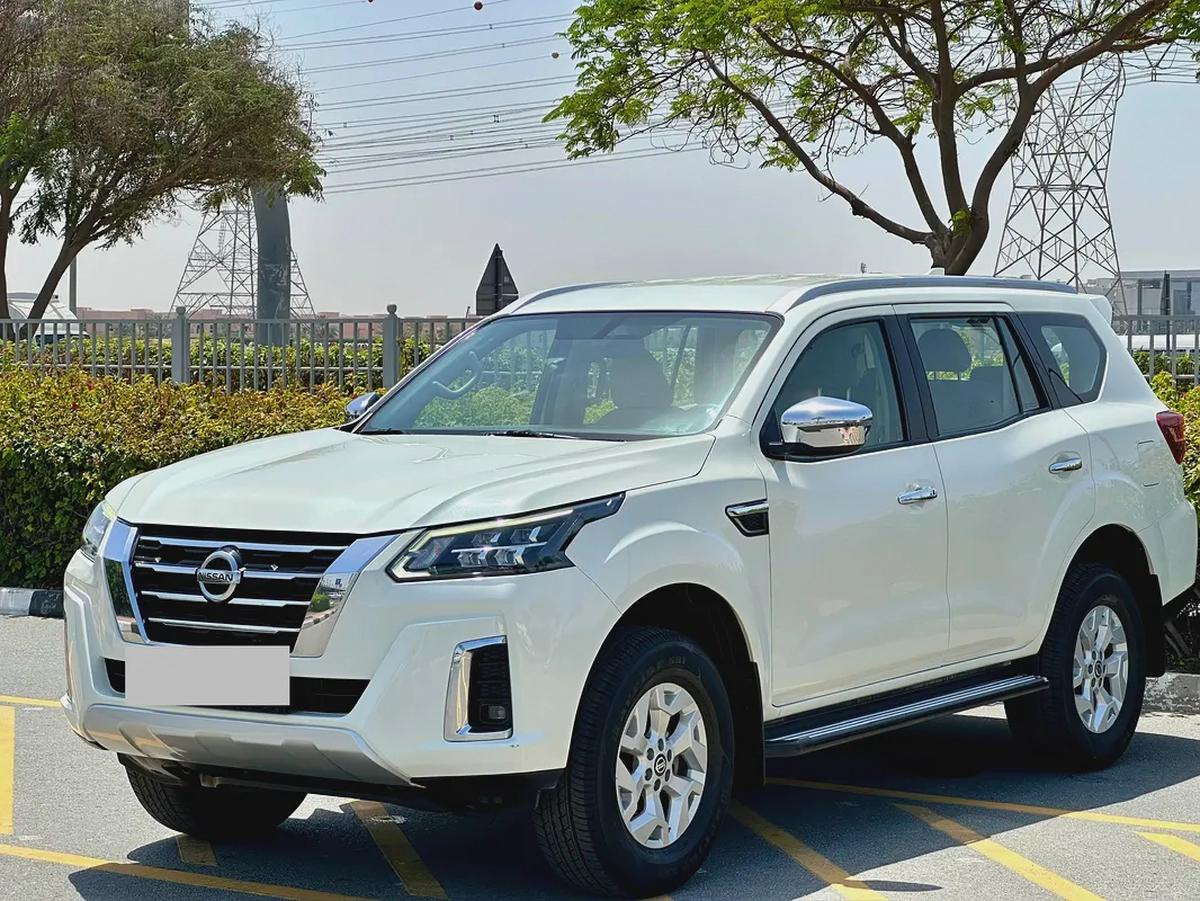 1270/- AED EMI 7-Seater 2023 Nissan Xterra Titanium 2.5L PUSH START || GCC Specs - Well Maintained-1-1