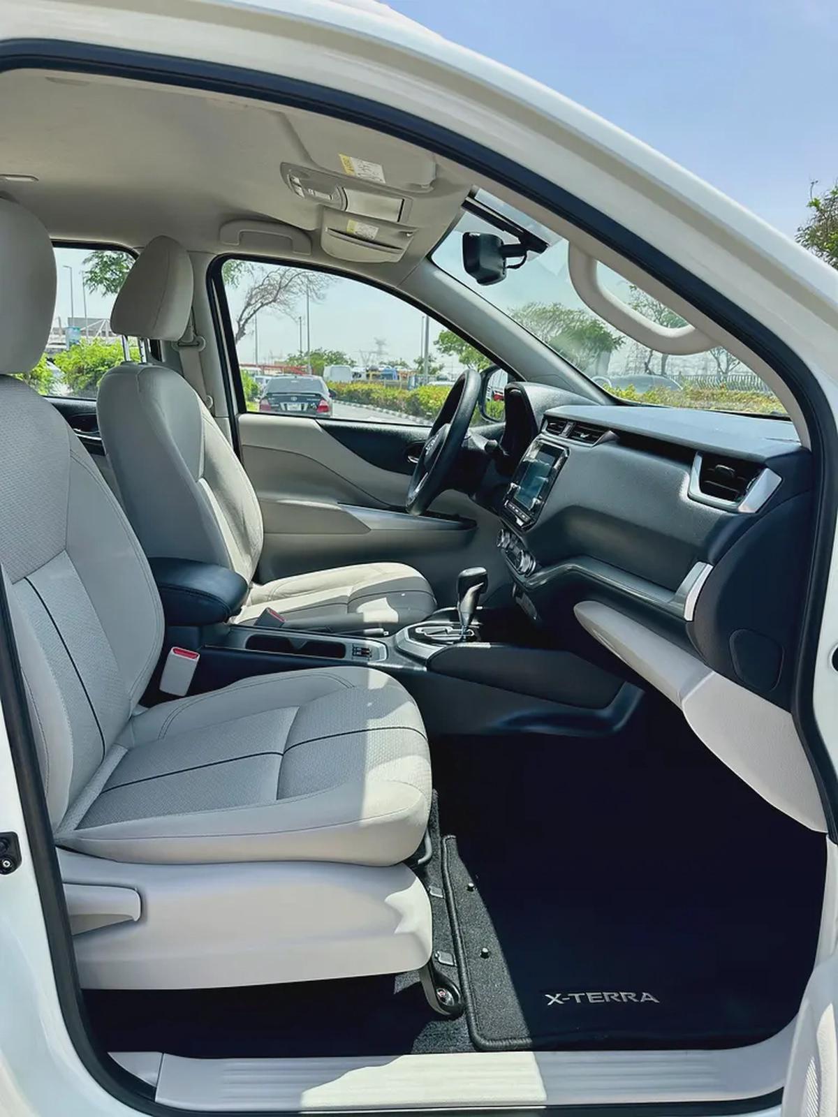 1270/- AED EMI 7-Seater 2023 Nissan Xterra Titanium 2.5L PUSH START || GCC Specs - Well Maintained-4-4