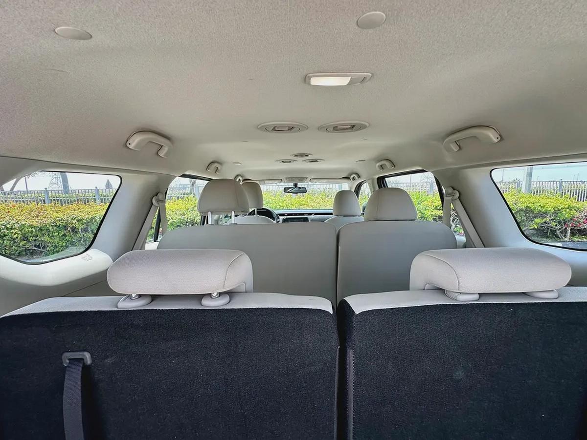 1270/- AED EMI 7-Seater 2023 Nissan Xterra Titanium 2.5L PUSH START || GCC Specs - Well Maintained-10-10