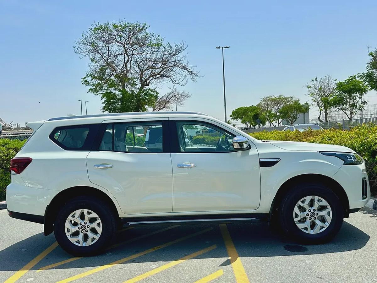 1270/- AED EMI 7-Seater 2023 Nissan Xterra Titanium 2.5L PUSH START || GCC Specs - Well Maintained-11-11