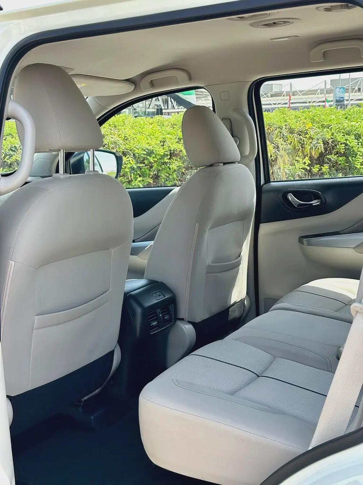 1270/- AED EMI 7-Seater 2023 Nissan Xterra Titanium 2.5L PUSH START || GCC Specs - Well Maintained-18-18