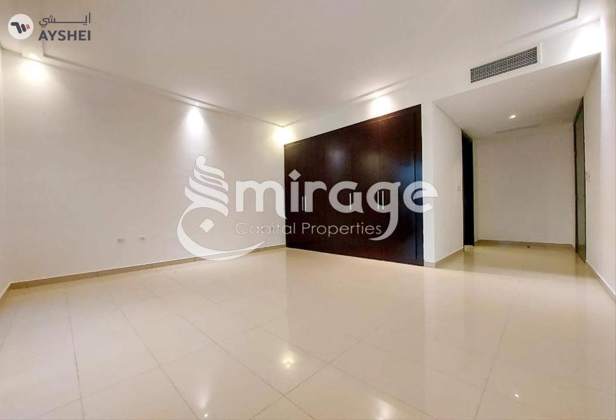 APARTMENT FOR SALE IN RAK TOWER, MARINA SQUARE-1-landscape