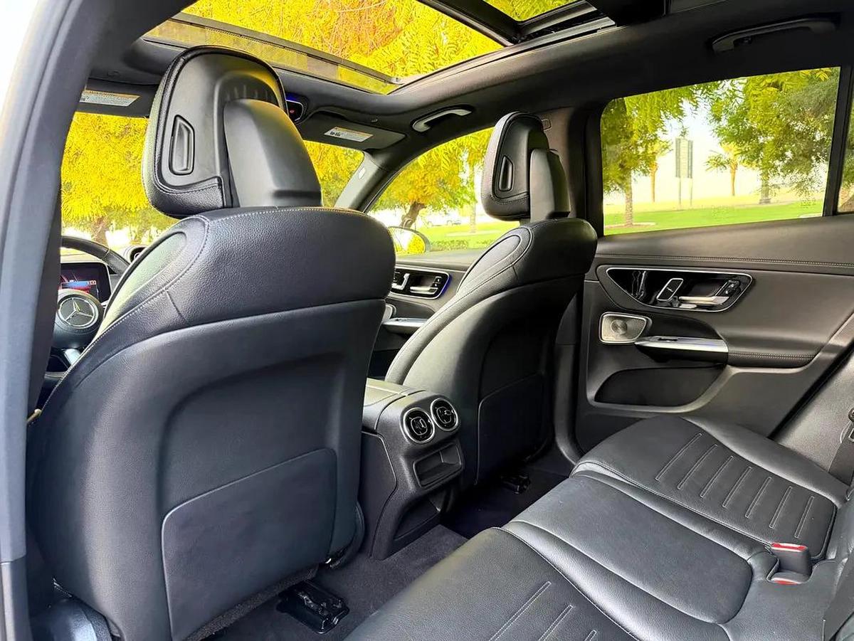 Mercedes Benz GLC 300 FULL OPTIONS UNDER WARRANTY VERY GOOD CONDITION-12-12