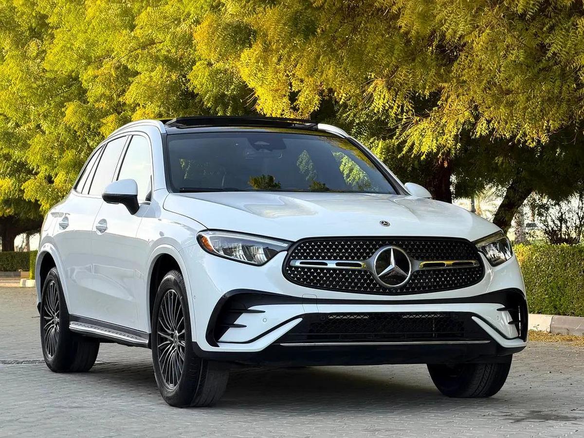 Mercedes Benz GLC 300 FULL OPTIONS UNDER WARRANTY VERY GOOD CONDITION-0-0