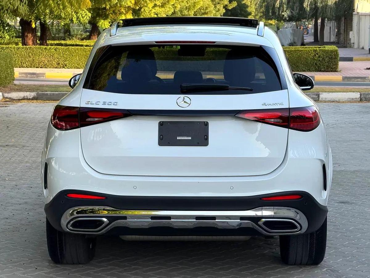 Mercedes Benz GLC 300 FULL OPTIONS UNDER WARRANTY VERY GOOD CONDITION-2-2