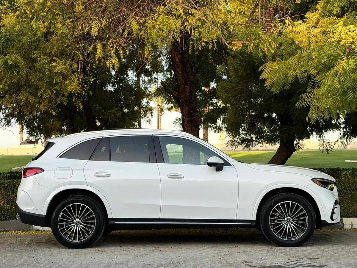 Mercedes Benz GLC 300 FULL OPTIONS UNDER WARRANTY VERY GOOD CONDITION-13-13