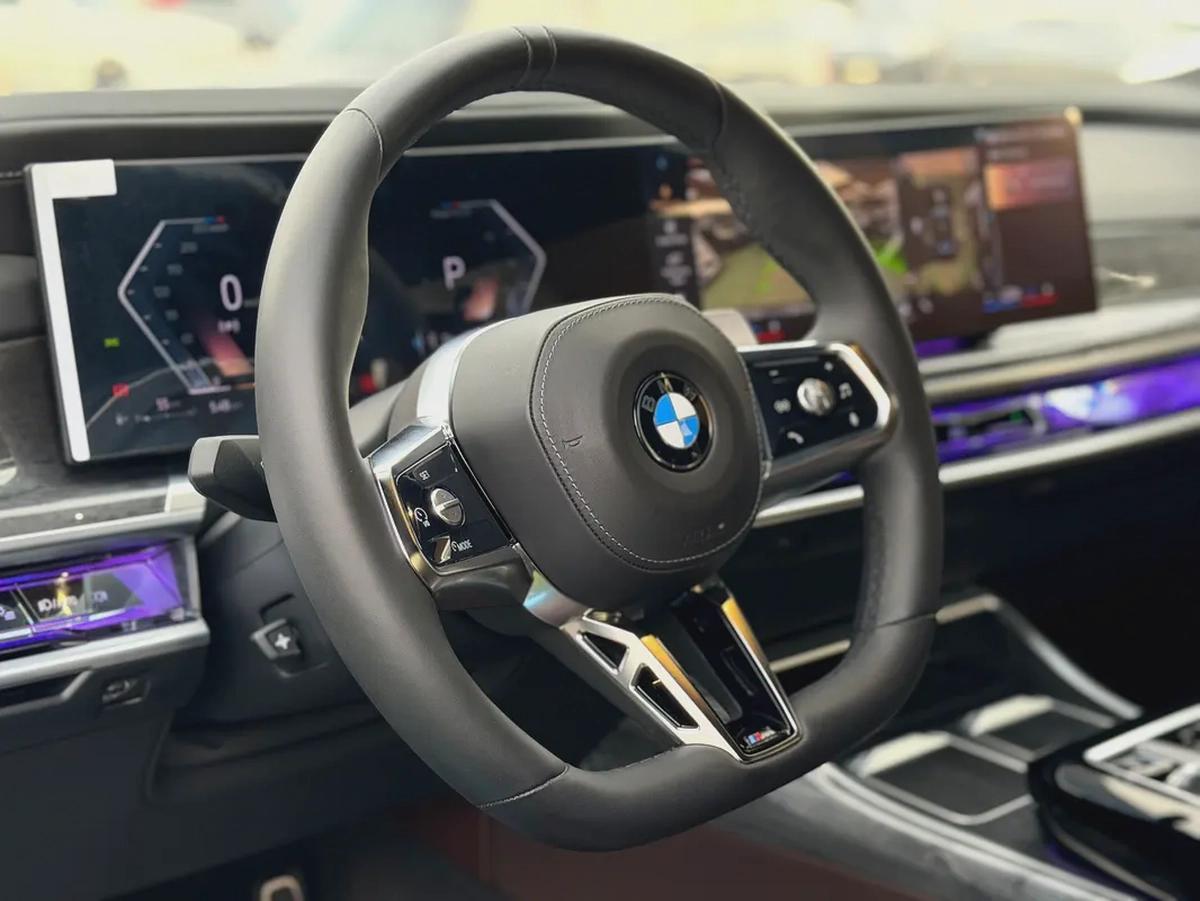 BMW 740i Master Class xDrive GCC Space Under warranty-5-5