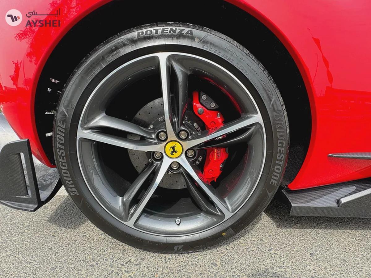 FERRARI GTS 296 3.0-litre twin-turbo V6,-16-16