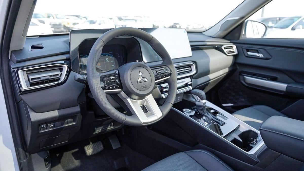 Mitsubishi Destinator Brand New 2026 Mitsubishi Destinator Premium (N-DEST-PREM-P-26) 1.5L 7-Seater SUV GCC – Export Only-3-3