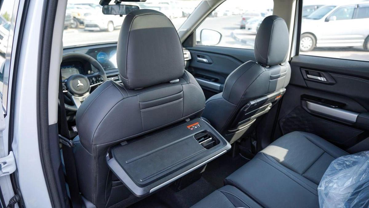 Mitsubishi Destinator Brand New 2026 Mitsubishi Destinator Premium (N-DEST-PREM-P-26) 1.5L 7-Seater SUV GCC – Export Only-11-11