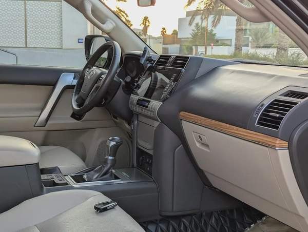 TOYOTA PRADO 2021 VXR ADVENTURE GCC V6 4.0L ACCIDENT FREE IN EXCELLENT CONDITION