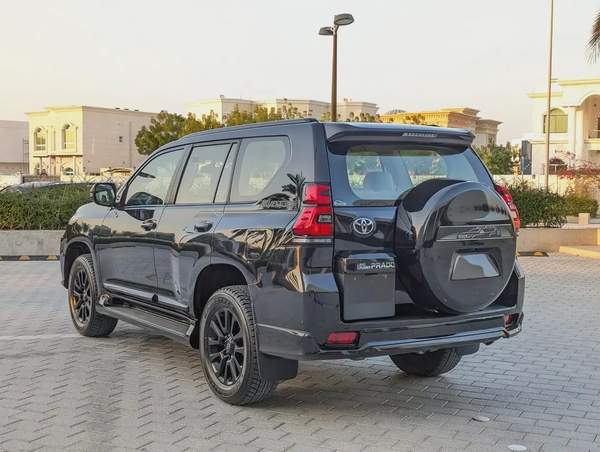 TOYOTA PRADO 2021 VXR ADVENTURE GCC V6 4.0L ACCIDENT FREE IN EXCELLENT CONDITION