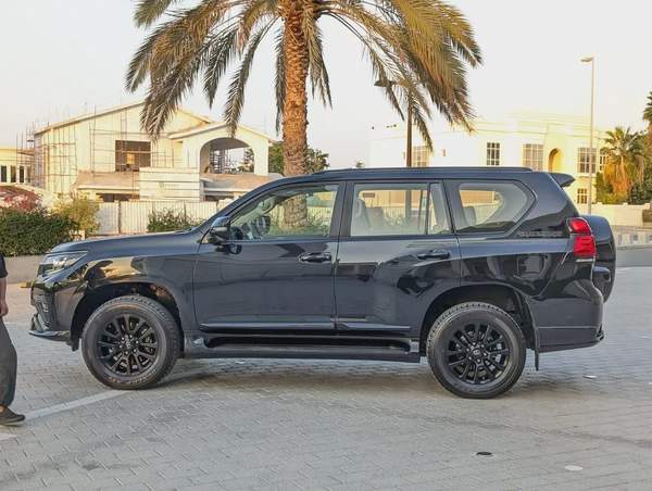 TOYOTA PRADO 2021 VXR ADVENTURE GCC V6 4.0L ACCIDENT FREE IN EXCELLENT CONDITION