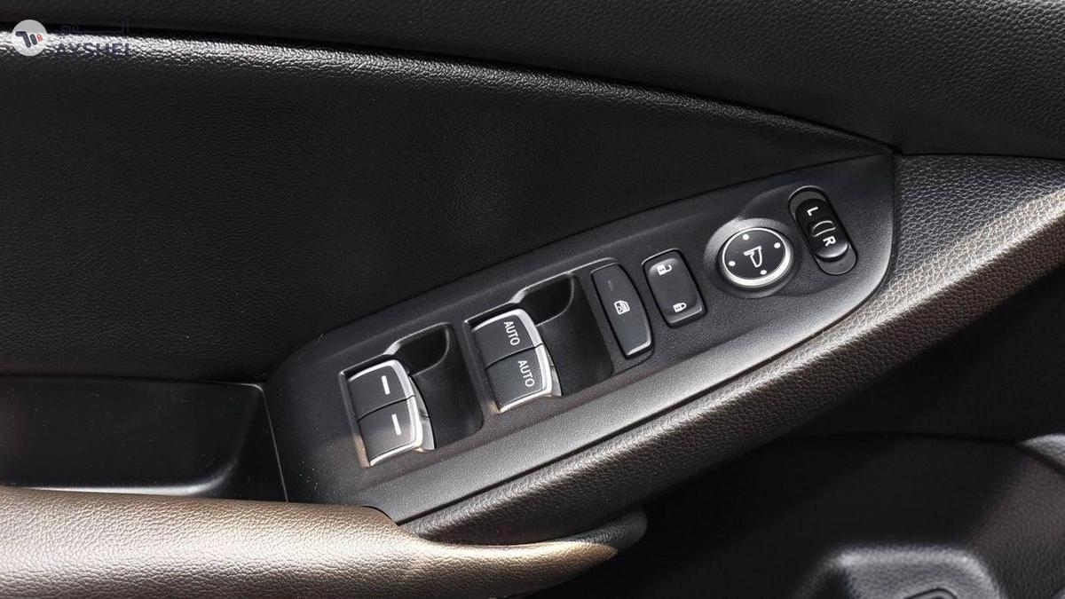 Honda Accord Sport 1.5L-11-11