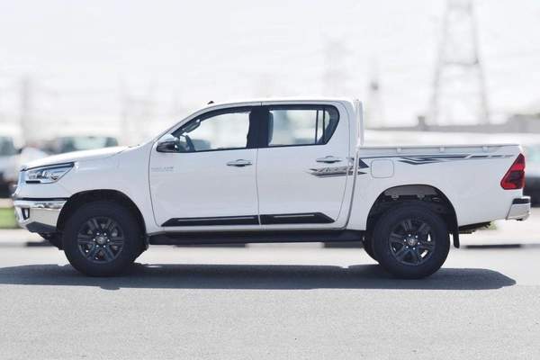 Toyota Hilux HILUX SR5 2.7L V4 PETROL MANUL