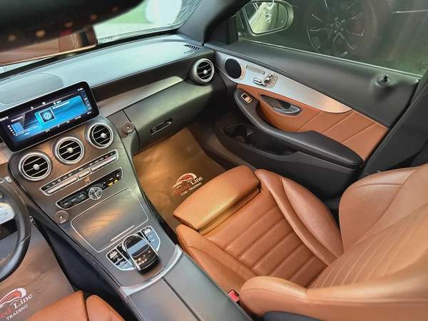 Mercedes C200 AMG Gcc Full Option Free paint super condition