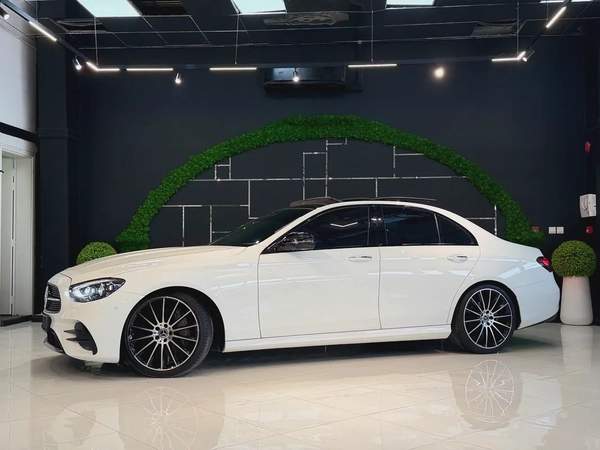 Mercedes-Benz E 300 - 2021 - GCC Specs - Excellent Condition