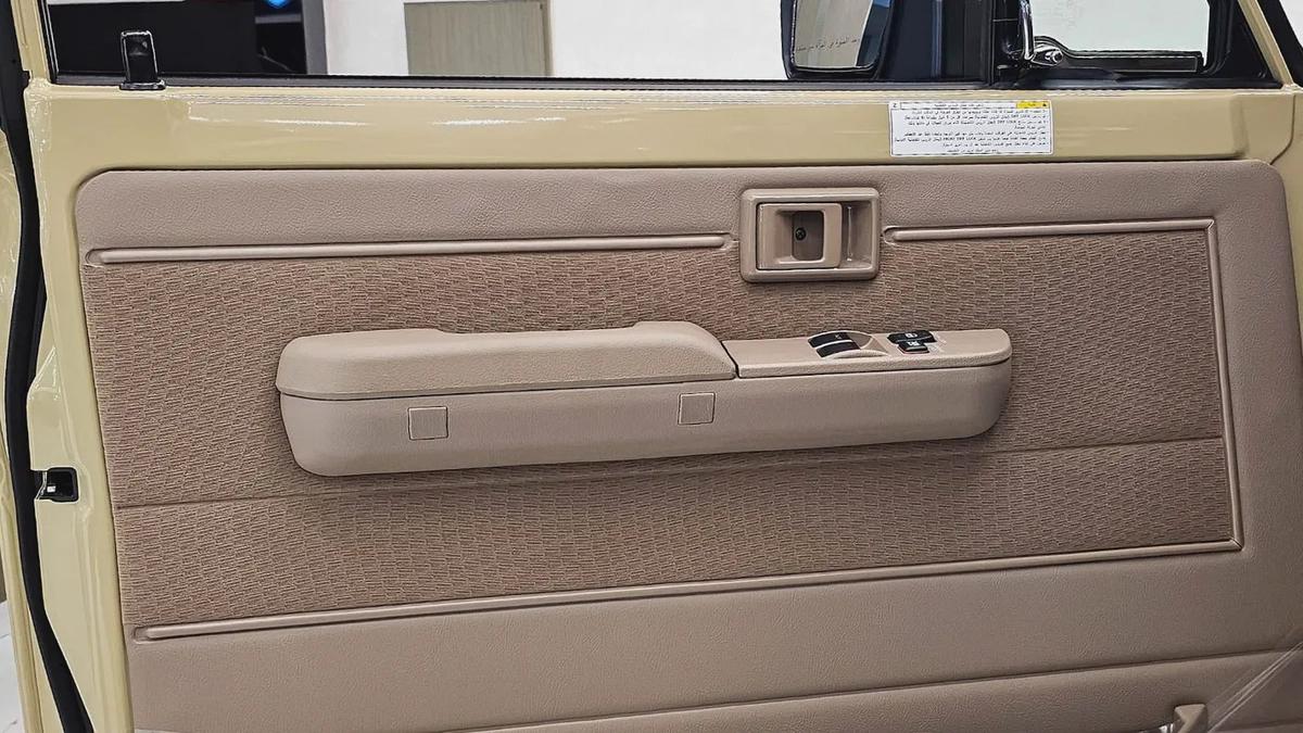 TOYOTA - LAND CRUISER - 70SERIES (GRJ79) - 2025 MODEL - V6 4.0L - 0KM - UNER WARRANTY FROM AGENCY-6-6