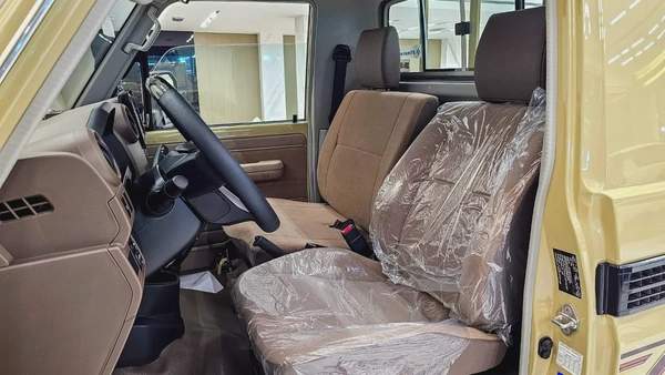 TOYOTA - LAND CRUISER - 70SERIES (GRJ79) - 2025 MODEL - V6 4.0L - 0KM - UNER WARRANTY FROM AGENCY