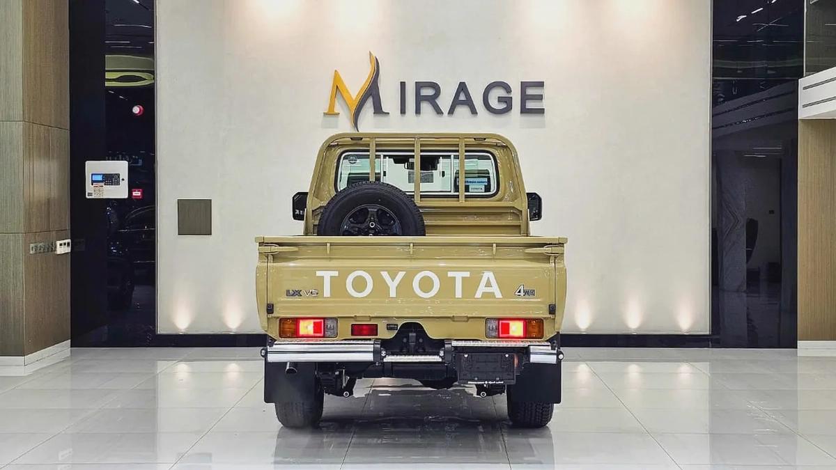 TOYOTA - LAND CRUISER - 70SERIES (GRJ79) - 2025 MODEL - V6 4.0L - 0KM - UNER WARRANTY FROM AGENCY-10-10