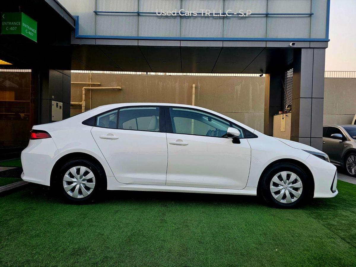 Toyota Corolla XLI GCC 1.6L/ LOW MILEAGE/ CRUISE CONTROL/ FUTTAIM CAR-3-3