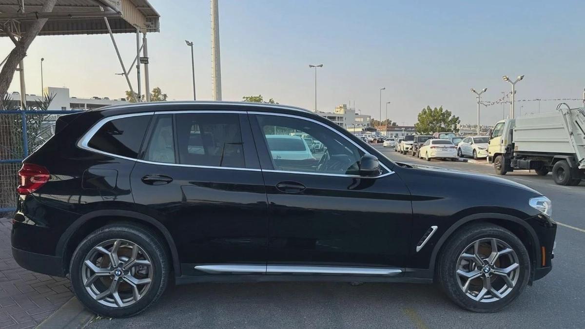 BMW X3 xDrive 30i Exclusive 2.0L-2-2