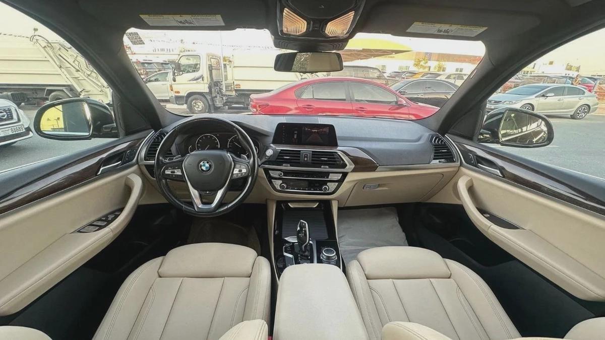BMW X3 xDrive 30i Exclusive 2.0L-7-7