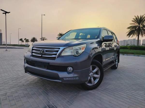 Lexus GX 460 2012 GCC Immaculate Condition Full Option Low KM Car Perfect For Family Use