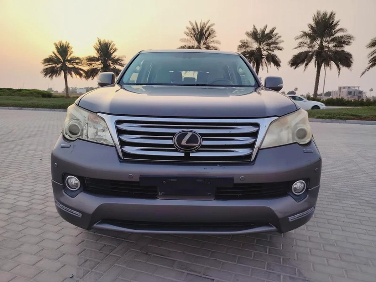 Lexus GX 460 2012 GCC Immaculate Condition Full Option Low KM Car Perfect For Family Use-7-7