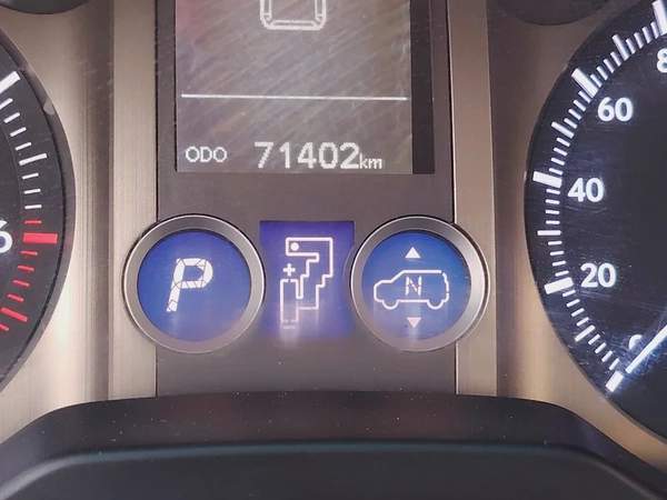 Lexus GX 460 2012 GCC Immaculate Condition Full Option Low KM Car Perfect For Family Use