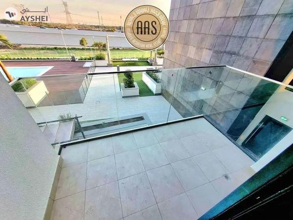 Reasonably priced 2BHK • Chiller Free • Available on high Floor • Rent 100k 04 Cheques