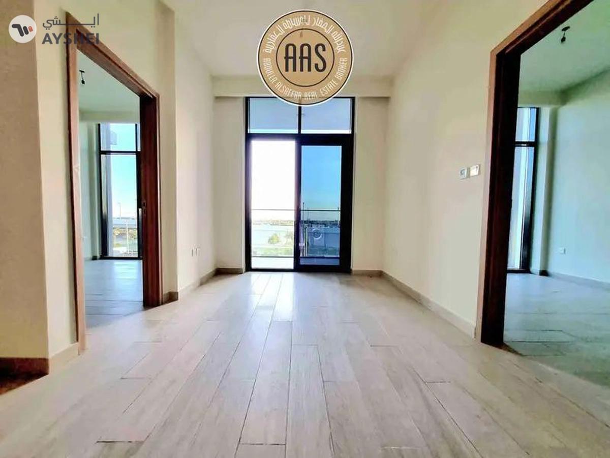 Reasonably priced 2BHK • Chiller Free • Available on high Floor • Rent 100k 04 Cheques-2-2