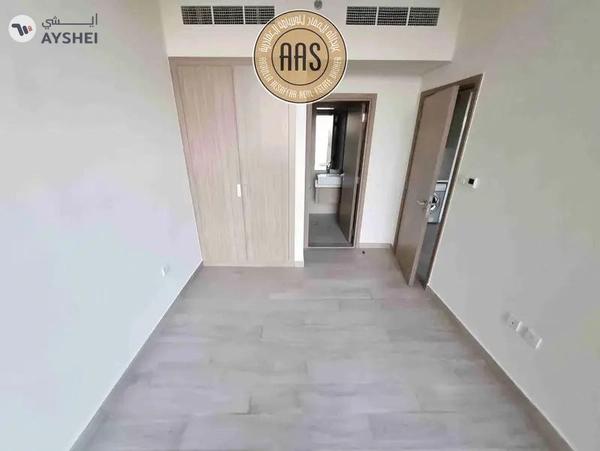 Reasonably priced 2BHK • Chiller Free • Available on high Floor • Rent 100k 04 Cheques