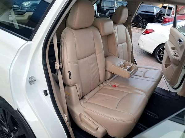 Nissan Pathfinder SV Midnight Black Edition2019 - GCC Specs - Well Maintained