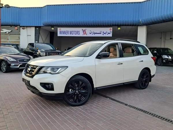 Nissan Pathfinder SV Midnight Black Edition2019 - GCC Specs - Well Maintained