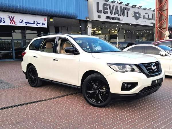 Nissan Pathfinder SV Midnight Black Edition2019 - GCC Specs - Well Maintained